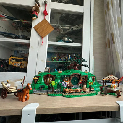 Hobbit-Haus – Klemmbaustein-Set mit 9 Figuren (2017 Teile)