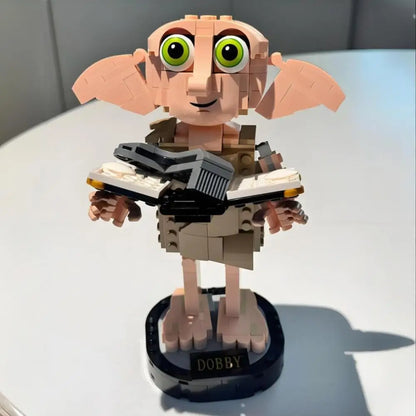 Magischer Hauself aus Klemmbausteinen – 403 Teile | Fantasy-Sammlerfigur mit Buch | Dobby
