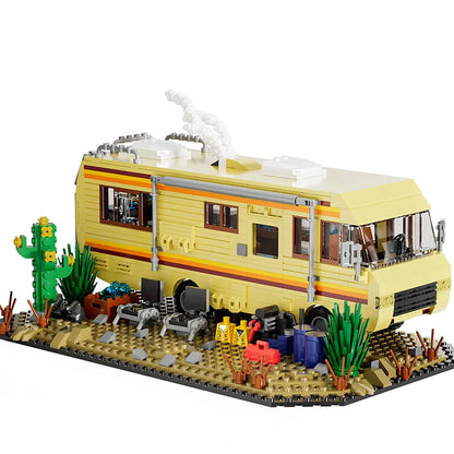 MOC Breaking Bad – „The Crystal Ship“ Wohnmobil Bauset (904 Teile + Walter & Jesse Figuren)