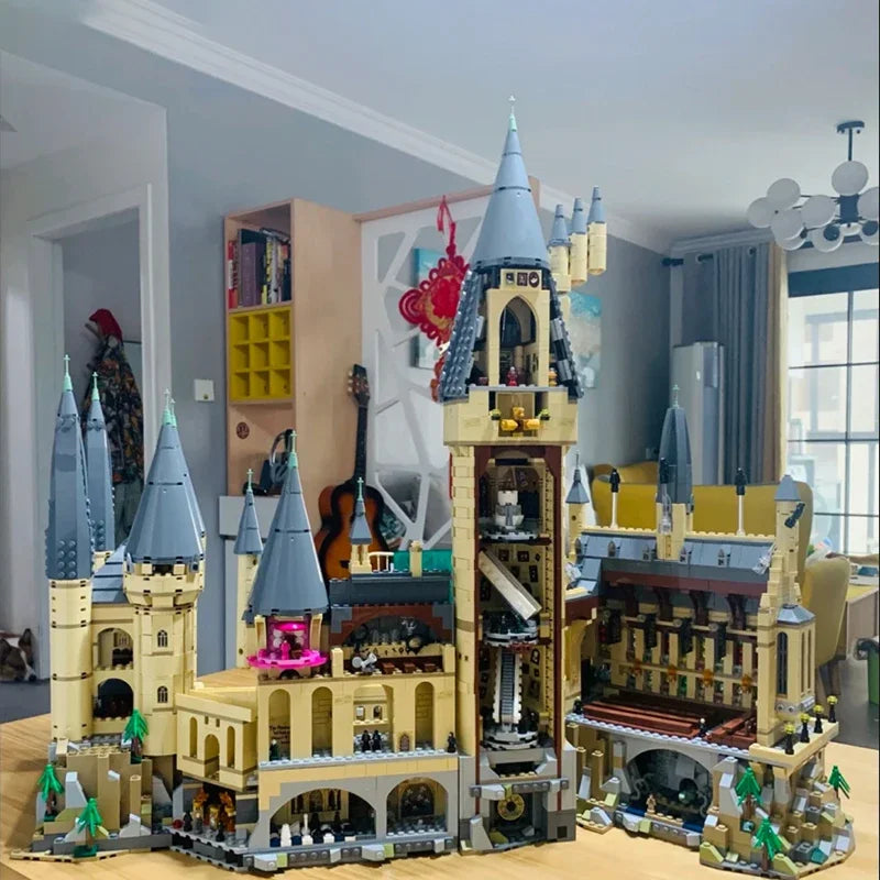 🏰 Magisches Schloss aus Klemmbausteinen – 6020 Teile